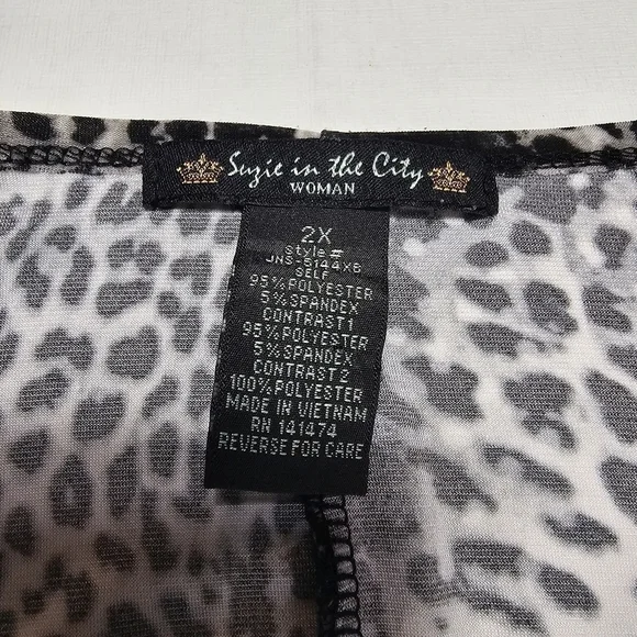 Suzie in the City 2X leapord print blouse - Picture 10 of 10
